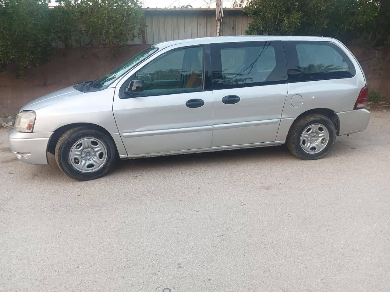 فورد موديل 2008 رقم بغداد انگليزي سنويه مجدده لغاية 2030 گير مكينه ياباني أبو الچف حجم 2000 سياره جاهزة 

السعر 36

*********** كربلاء, العراق
