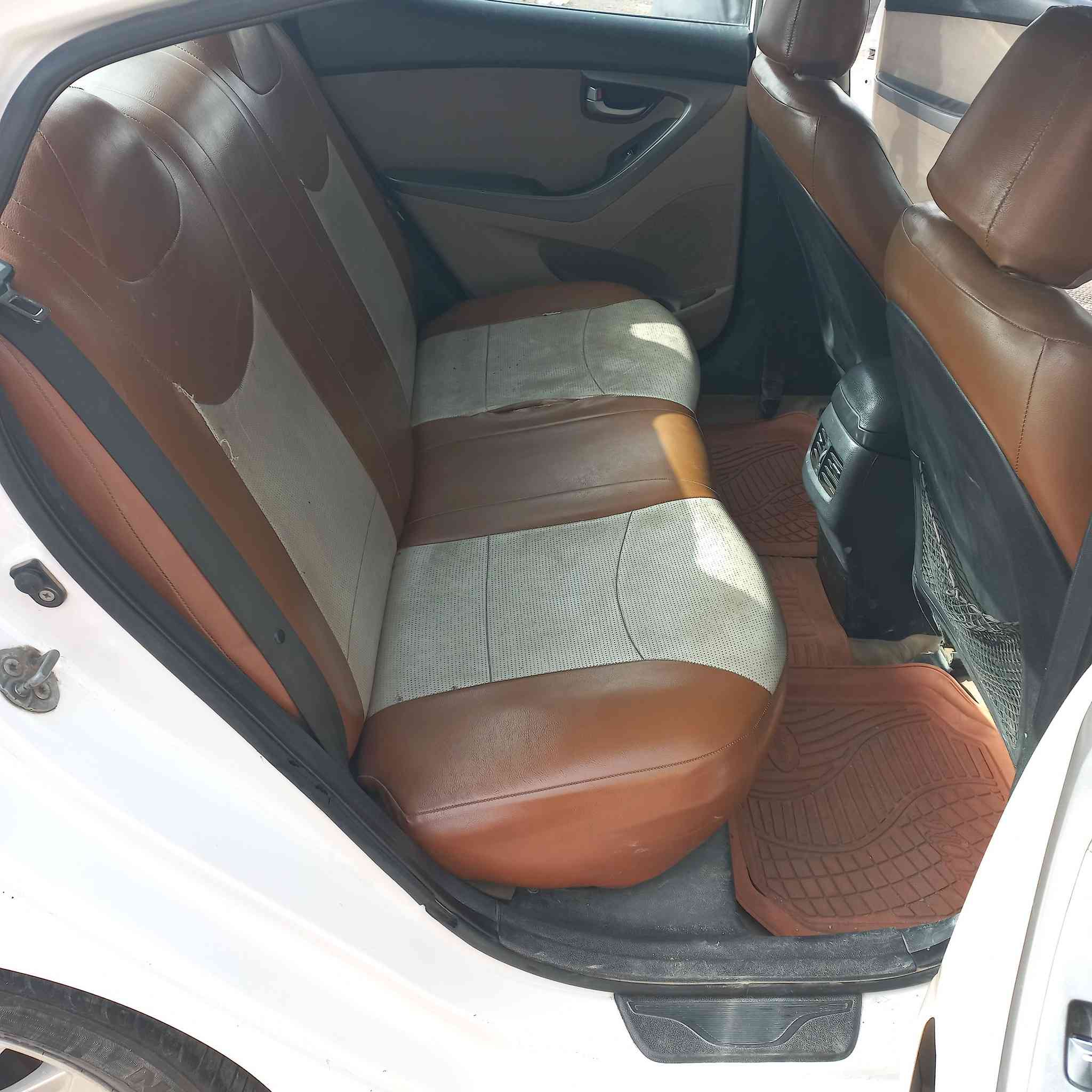 السلام عليكم 
ياالله النترا 2015 خليجي رقم بغداد  فول مواصفات
فتحه سلايت شاشه كامره نضام ايكو 1/1كير محرك حداديه تخم تاير شرط كفاله سياره جاهزه  للخير مال جناي ماذب عليه ربع تبريد ثلج ☃️ سياره فول مواصفات واحد على واحد 1/1 سياره بيه 3 قطع صبغ  بدون دواخل بدون تبديل بدون فتح  سياره مال جناي احلا من صور سياره جديده جديده معنه كلمه  محرك 1800  لا تبخير لا تنقيص بيع سريع 
 السونار موجود بل منشور 
السعر123وبيه مجال الشراي وني خادم 
 تصال او وتساب ***********
