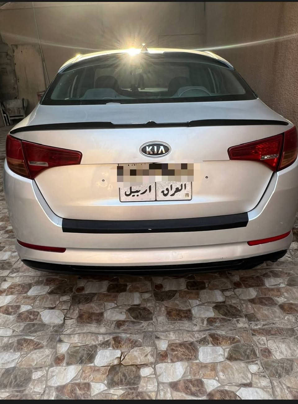 اوبتيما ٢٠١١ وارد امريكي رقم اربيل  محرك ٢٠٠٠ دوش كير محرك تمام لون سلفر مصبوغه حزام ضرر جاملغ امامي واصله للداخل وبنيد مبدل  سياره حلوه وجاهزه من كلشي مكان السياره الرمادي السعر ٩٠ وبيها مجال  بيع او مراوس بكامري او كورلا التواصل على الرقم ***********
