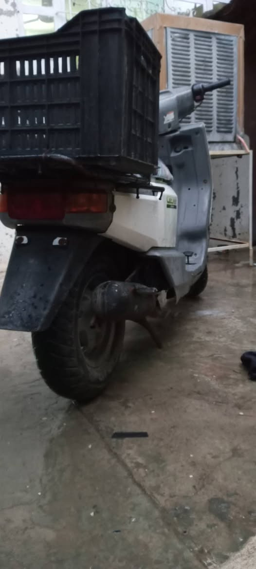 ماطور بيكم 
واير منيه شغال كلو  بس الايت الامامي ضعيف 
شاصي شرط ومكينه مبدل بستن مرا 
تايات حيل نضاف وكيج البانزين شغال ولسرعه قامجي مكطوع ودرع بس صفحه ماكو مبين بلصوره  وسعر 220بي مجال قليل


**إذا كنت صاحب هذا الإعلان وتريد حذفه لأي سبب، رجاءا أرسل رسالة إلى الدعم الفني**