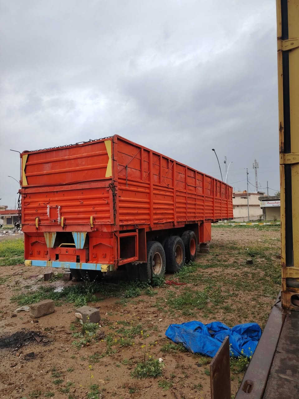 عربانه للبيع الطول 12 متر ونص
ثلث دناگير مجموعه دنگير واحد امامي رفاع
السعر 70 وبيها مجال المكان كركوك قضاء الدبس
للأستفسار *********** / ***********9
