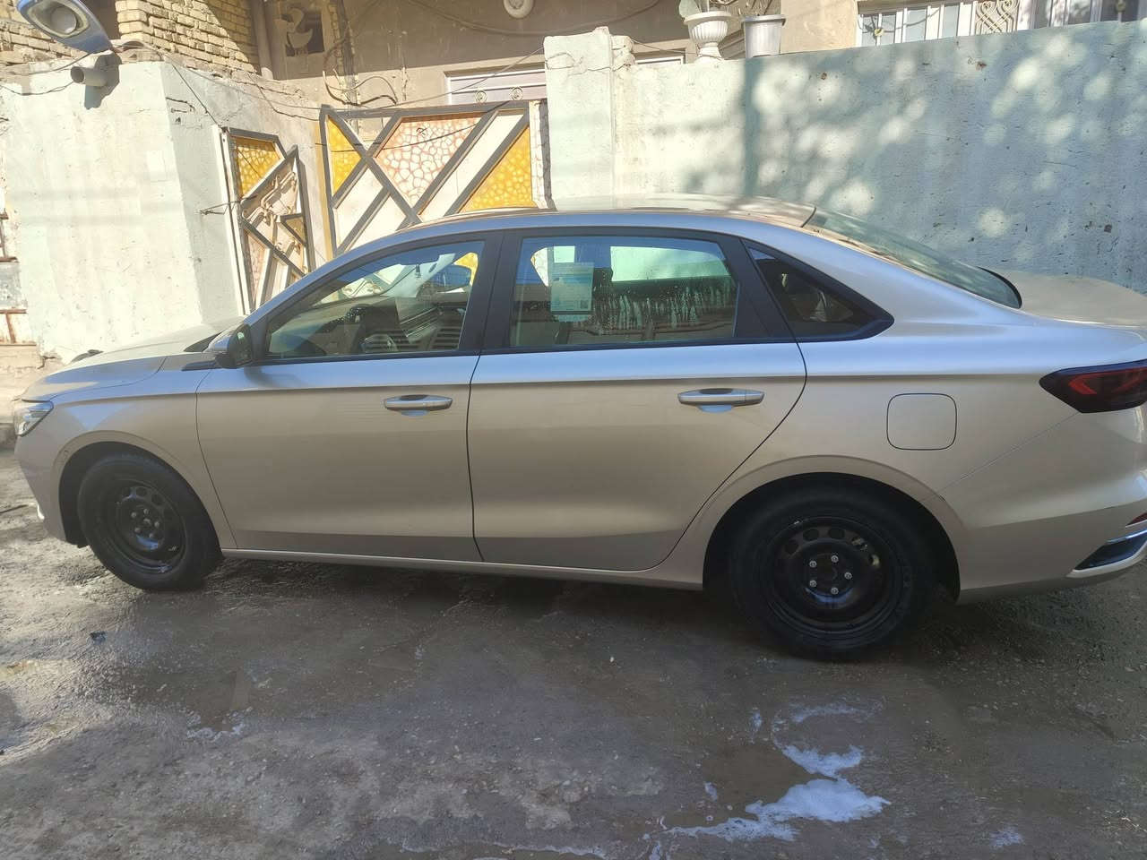 السلام عليكم سيارة جيلي ام گراند موديل 2023 مكفولة من كلشي سيارة جديدة رقم فحص تتسجل باي محافظة السعر (78) اوبيها مجال حق الجية تلفون *********** ......
