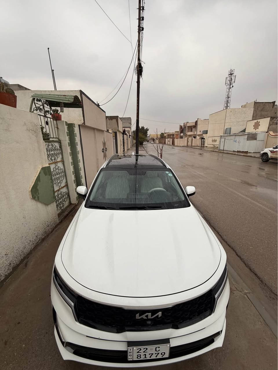 كيا سورينتو 23 رقم اربيل 
6 سلندر
ماشيه 22k
بدون ضرر ولا صبغ 
مواصفات فول 
بصمه تشغيل عن بعد 
5 كامرات كشنات الاماميه بارد وحار
بانوراما كامله 
7 راكب 
شرط التحويل 
السعر 325$ وبيها مجال 
مكاني موصل 
***********
*********** موصل, نينوى
