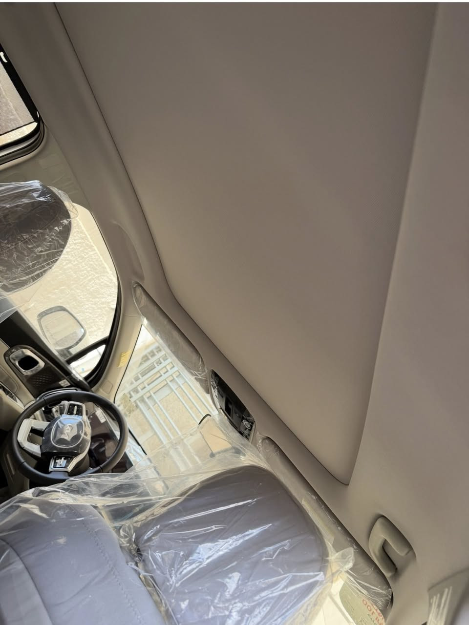 سورنتو2025 ( خـليـجـي ) بانوراما 

ضمان الشركه الدوليه ضمان خمس سنوات + اربع تبديلات دهن مجانيه 

ماشيه ١٠ آلاف  

ويل عشرين 

رقم بغداد ب سمي  ثاني يوم احولك

المواصفات  فول مواصفات اعلى فئة 

شاشه متصله 

شاحن واير ليس 

4 مودات قياده 

تحكم جهتين 

تبريد شاشه لمس 

مسجل لمس 

بصمه تشغيل عن بعد 

محرك 2500 … 4 سلندر 

شاشه كامره نفكيشن خرائط 

الباب الصندوق كهربائي  

زينون 

حساس امامي خلفي

كامره دوراره

كشنات كهرباء 

السياره ع وضع الشركه 

بيها رصعه بسيطه بالبنيد وبس 

مكان السياره بغداد 

السعر ٢٩٨ $
***********

إضافات 
ارضيات 5D 
مشبك حمايه الدعاميه
