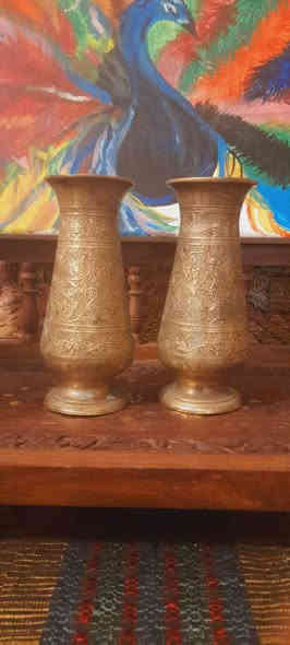 مزهريات قياس 15.20.23 سنتم سعر الزوج 30 الف ويوجد توصيل ***********
