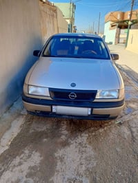 فكترا ١٦ موديل ١٩٩٠  محرك تعمير جديد  داخلها حيل نظيف  مصبوغة عام للجم...