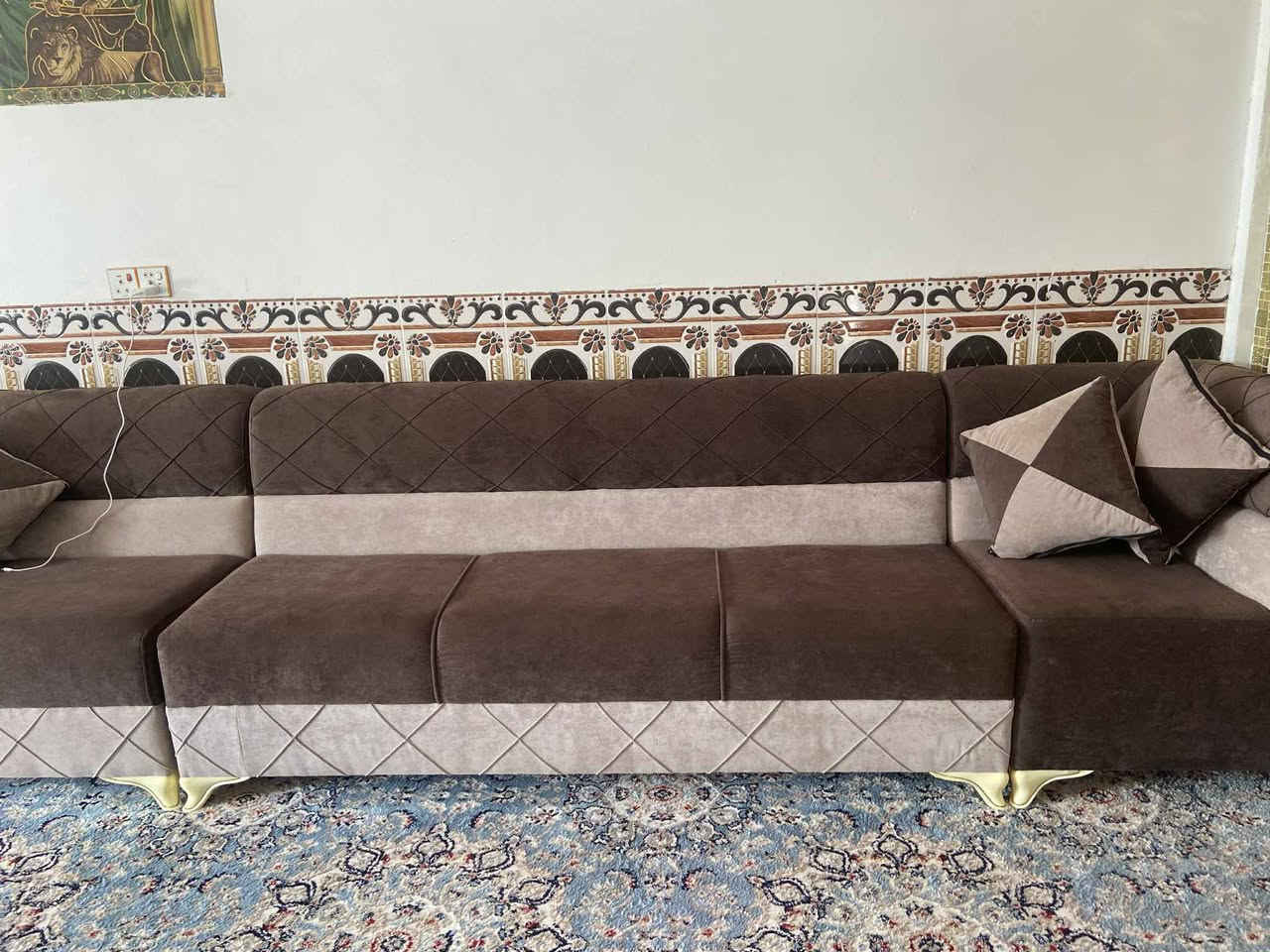 ديوان ١٤متر تسكام الاصلي ٢٠ مقعد اخو الجديد مابي كل ضرر بخدمه الشراي ***********
