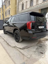GMC يوكن 2023 SLT خليجي شركه منصور  ماشييه 61 الف فووول مواصفات  سياره...