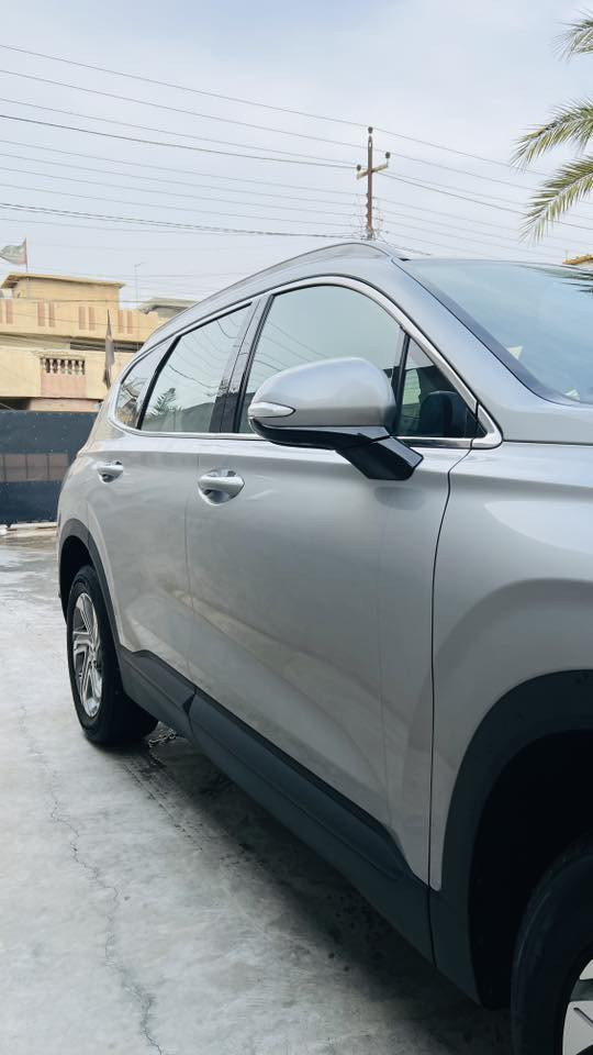 هيونداي سنتافي موديل (2023)
الفـــئة SEL

محـــرك 2.5
4 سلنـــــدر 
بنزيــــن 

 
حادث خفيـــــــــــف
بدون دواخل 
جاملغ جهة السائق ودعاميه 
وأيضاً الجاملغ البلادي موجود 
بدون أيرباك صور الحادث مرفقه 

الـــــــمواصفات 

صندوق كهربائي 

رادار أمامي 

رادار جانبي 

مستشعر وقوق

ابل كاربلي 

تدفئة المقاعد 

شاشة
 
مصابيح زينون الأمامية 

المصابيح الأمامية LED

6 وسائد هوائية 

تشغيل عن بعد

اشارة بـ المري

تحديد مسار

مثبت سرعة

مودات قيادة

كاميرا خلفية 

عدد الركاب 5 

رقم السيارة أربيل 

السعــــر || $225 

 عـــداد المسافة 30 ميل 

الـعنوان / بغـــداد
للأتصال أو الاستفسار 
***********
