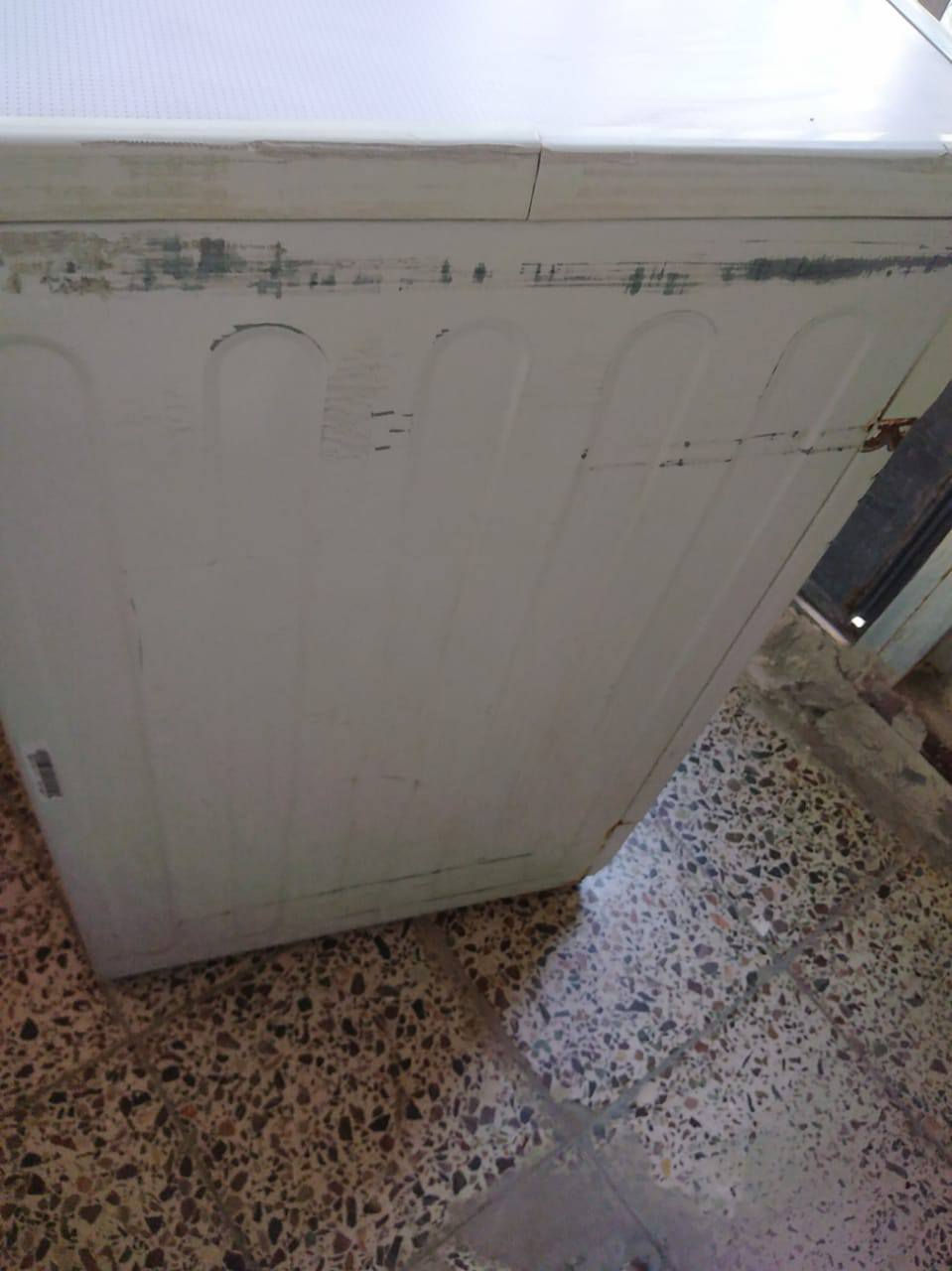 للبيع غساله ب٣٠٠وبيه مجال وجربايه اطفال ب٢٥٠ وبيه مجال لااستفسار على هذا الرقم
  *********** الواتساب
