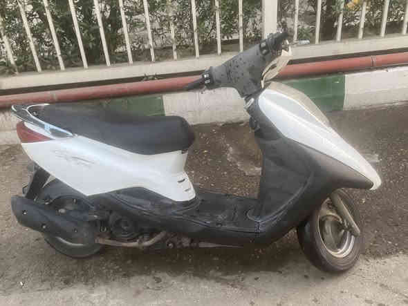 سلام عليكم دراجه نضيفه عوزه بس تجفيت  سعره 250دراجه نضيفه  المكان الدورة الرقم ***********
