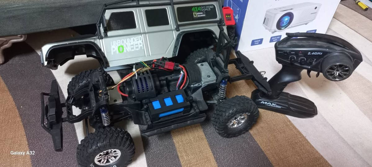 السلام عليكم
سيارة جديدة امزون دفع رباعي كامله بطاريه+شاحنة السعر ٨٥ الف


**إذا كنت صاحب هذا الإعلان وتريد حذفه لأي سبب، رجاءا أرسل رسالة إلى الدعم الفني**