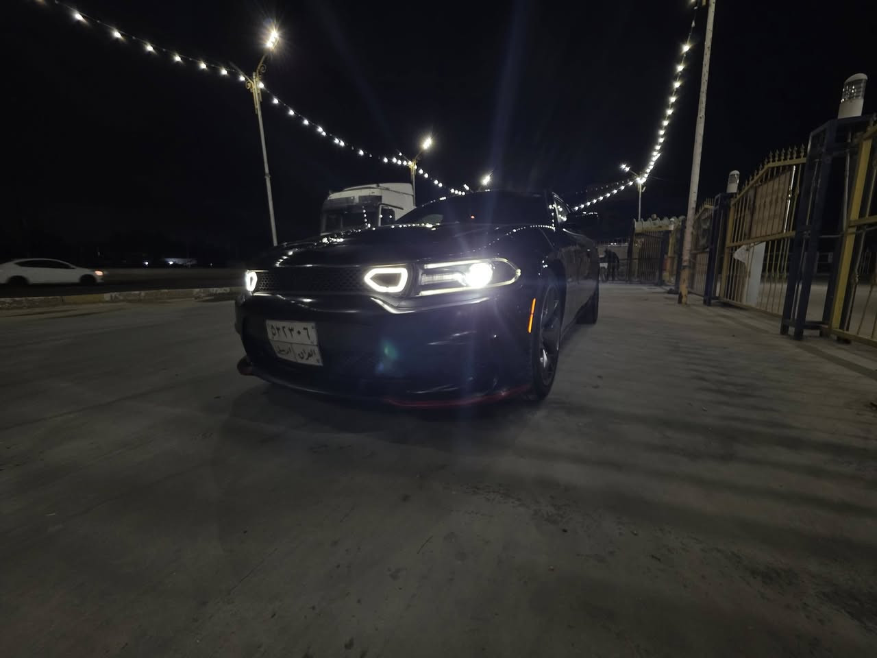 Rt وارد امريكي
2017 

رقم اربيل وكالة 
ماشية 80 الف ميل 
المحرك 8 سلندر 5700 هيمي
 ويل 20 عنكوبت
شاشة كبيرة
تحكم ستيرن كامل مع مثبت سرعه 
تحكم شفتات الگير + -
كشنات تدفئة المقاعد الامامية تحكم كشن كهرباي السائق فقط 
مود قيادة سبورت
تبريد قطعتين
تشغيل عن بعد
كاميرة خلفية دوارة 
مرأة متحسسة ل الاضاءة العالية
كفالة گير ومحرك
بيها جاملغ امامي صبغ جهة الحادث 
صور الحادث مرفقة

الإضافات
١) لايت زينون مدى واحد كيلومتر 
٢) التبريد ميكانيكي
٣) تبديل مروحة راديتر بوليسي دبل مروحة
٤) منظومة غاز مع الادامة سعة 60 لتر 
٥) فتح السرعة وبرمجة المراوح
٦) اضافة دگمة تحكم الفيت بمب عند تشغيل الغاز
٧) تحكم صوتي بوابات الگزوز
 ٨ ) برنامج عرض معلومات السيارة اس ار تي

السعر 195  وبيها مجال 
مكاني النجف
***********
