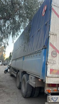 شاحنة • طول ٧٫٥م • ارتفاع ٢٦٠سم