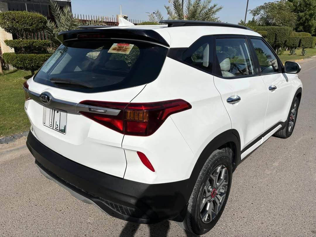 كيا سيلتوس 2020 وارد خليجي ضمان الشركه الدوليه رقم بغداد تحويل مباشر
السياره فول مواصفات عدا الفتحه
محرك 1600
بصمه
مقاعد جلد اوف وايت
تبريد قطعتين
تبريد شاشه
كاميرا خلفيه وحساسات
مري قابله للطي
لد امامي وبلوجكتر
السياره كلش نظيفه بدون صبغ وبدون بارد صيانتها كلها بالشركه وعلى ايد وحده
ماشيه 79000 كم
السعر 15000$
للاستفسار الاتصال على الرقم
*********** بغداد, العراق
