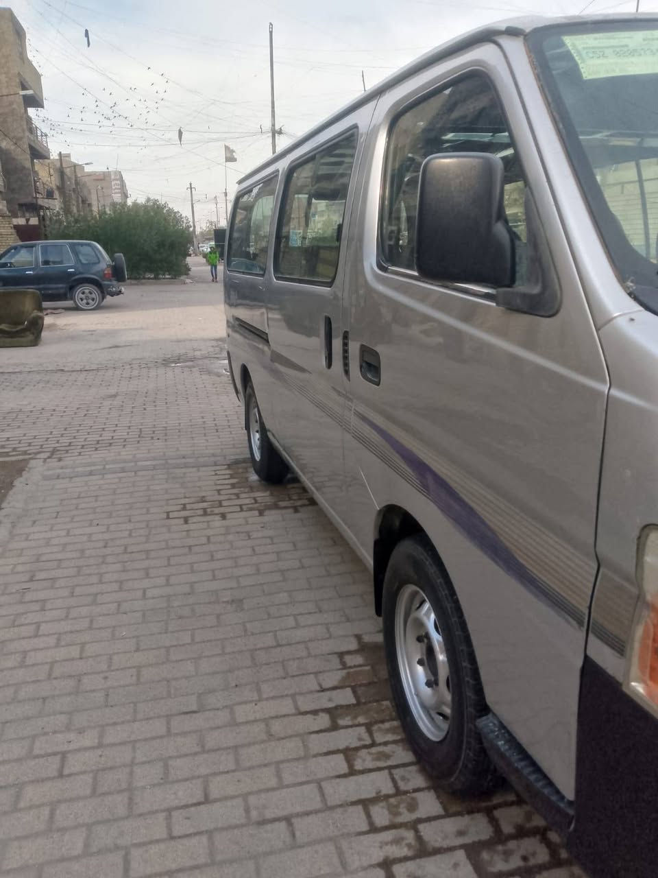 السلام عليكم نيسان اورفان للبيع موديل 2011 رقم انكليزي بغداد سنويه 2030  مشروع وطني هزه جديده  سياره كير محرك اكسن شاصي مكفوله رقم شاصي واضح تخم تاير جديد صدر جديد حداديه جديده كهرباءيات كله شغاله دوشمه جديده سياره جاهزه لا كص لا ضربه لا تبديل بيه مكانات صبغ للجماليه السعر 125 وبيه مجال مكاني بغداد الشراي يخابر غير متواجد على الفيس ***********
