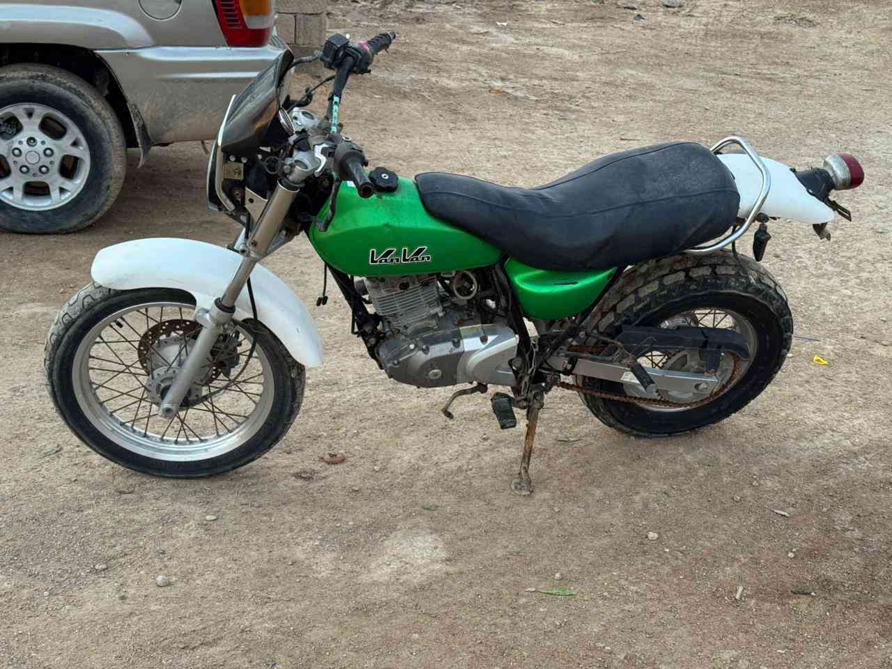 اللهم صلِّ على محمد وآل محمد 
للبيع  دراجة نارية نوع سوزوكي فان فان حجم200 (Suzuki VanVan 200). 
العنوان واسط قضاء بدره 
***********
‏‪***********‬‏
