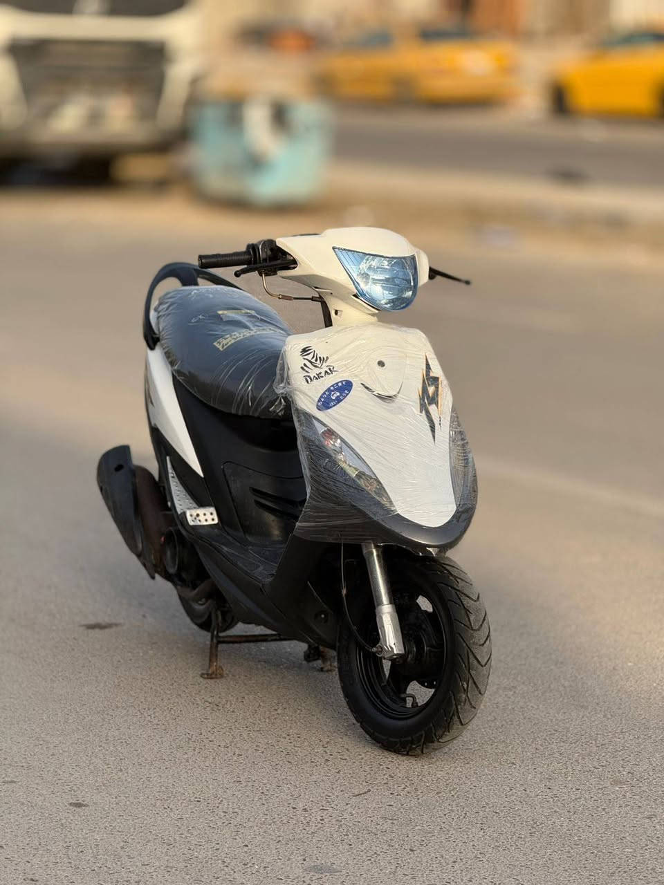 السلام عليكم... مكلف بالنشر
ماكس عدله بلادية 🏍️ كله شغال سلف وهندر وكهربائيات واوراق كامله كل نقص ما بيهه جيب فيتر وتعال فحص السعر*(650) العنوان مدينة الصدر قرب سوق عريبة الإتصال على صاحب دراجة ***********
