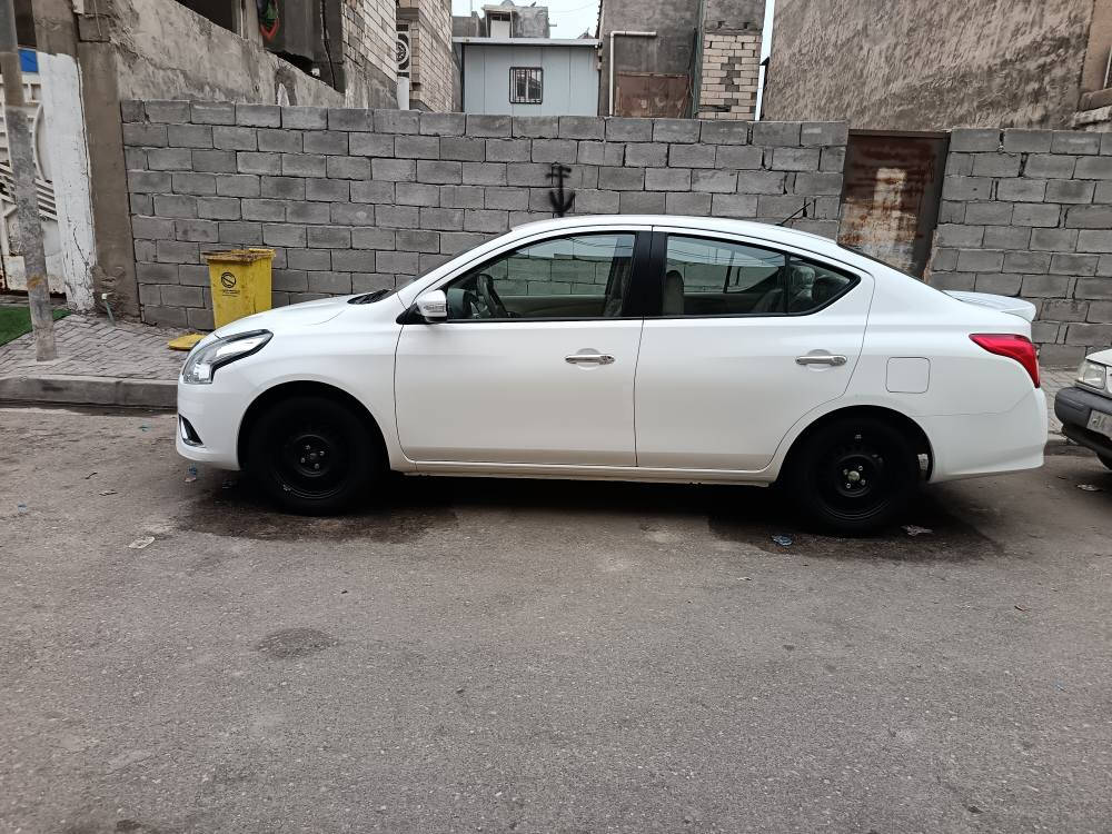 نيسان صني مصري مديل ٢٥ ماشيه ٢٢ فقط سياره جديده بيه هاي الطخه فقط سياره جديده سعر ١٢٠ رقمي *********** البصرة, العراق
