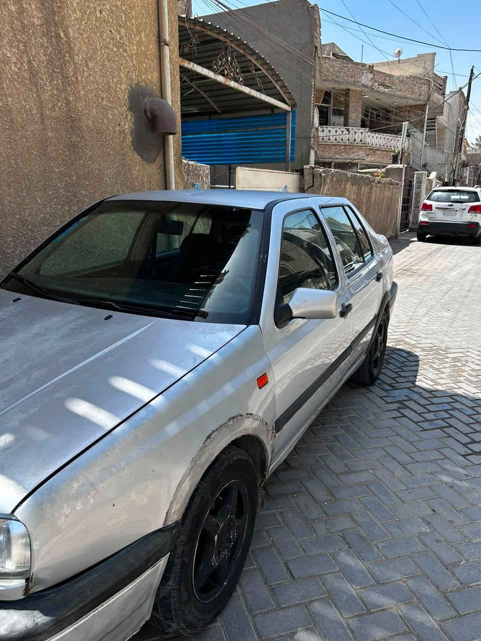 السلام عليكم فنتو للبيع فقط موديل 93 تبريد محرك جيدجدا عظمتهه حلوه كيرهه بي مشكله بعد سرعه ال90 يسوي هاف *********** مكاني الغدير قرب ساحه ميسلون سعر 33 ورقه
