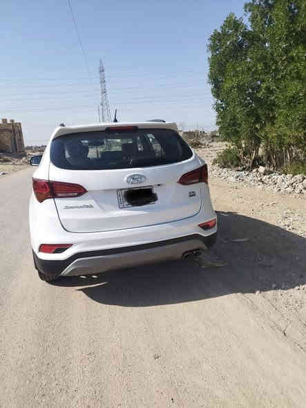 السلام عليكم 
سنتافي خليجي مديل 2018
1. كفاله عامه من صبغ وضربه
2. كير محرك كفاله عامه برغي ما مفتوح بيهن
3 7راكب
4. 3قطع تبريد
5. محرك 3300
5نضام اقتصاد ايكو 
6 ماشيه 81  الف 
7 اللون أبيض صدفي 
8 بصمة تشغيل  وياها بصمة ثانية ما مستخدمة 
9 صندوق كهربائي 
10 هند بريك بصمة 
11 رقم بصرة باسمي 
وباقي الموصفات واضحة بصور 
 السيارة جديده و ما متعوبه مال جناي 
سعرها $ 225 و بيها مجال بسيط جدا 
لاستفسار على رقم الموبايل  ***********
ا
