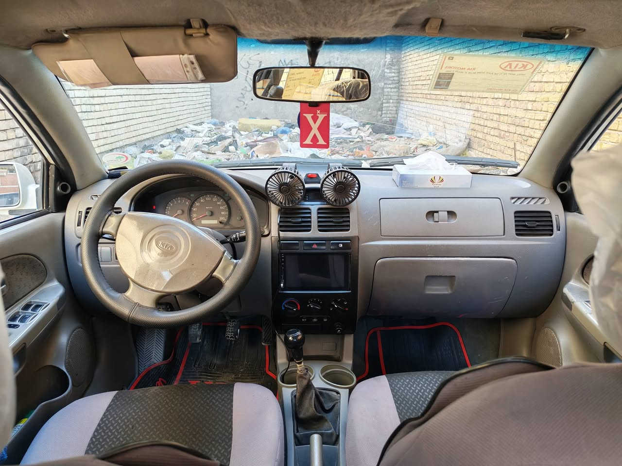 السلام عليكم  كيا ريو موديل 2007 رقم سليمانية بدون حادث مصبوغة عام جمالية سيارة نضيفه وجاهزة  مال بيت للبيع أو مراوس  السعر 57 وبيها مجال  بشرط التحويل مكلف بلنشر اتصل ع هذا الرقم ***********4
مكاني الشعب
