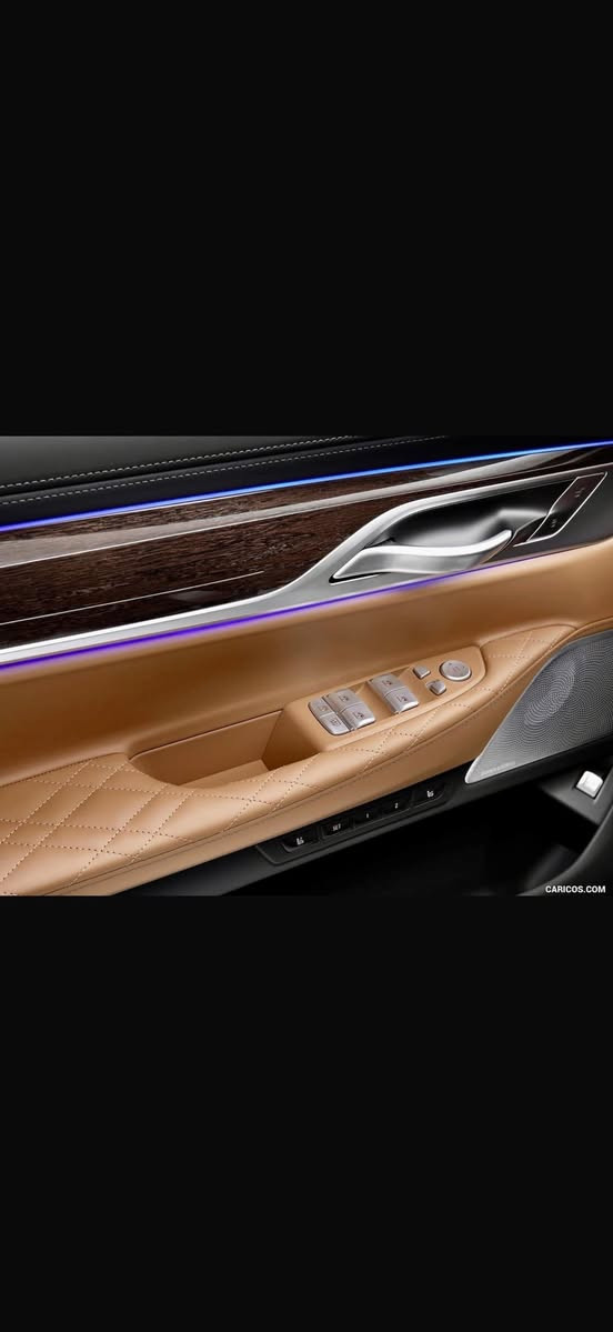 سلام عليكم
bmw 750 
2020
اكس درايف
ماشيه 77 الف مايل
بيها قطعه صبغ وحده بس بنيد
 تعديل صغير pdr
سياره فول فول مواصفات
وكلشي مبين بالصور
ومسويلها سيرفس كامل من دهن وصدر ودهن كير ودهن بريك
و4 تايرات و4 وياله جدد
سياره وادار وقياده شبه اليه
كل الكشنات تبريد تدفئه مشاج خزن
***********
فقط واتساب
سيارا باربيل
معرض اوتو براند
