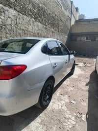 افانتي 2008 بغداد مكفوله من الصبغ والضربة كير ومكينه مكفوله تبريد شغال...