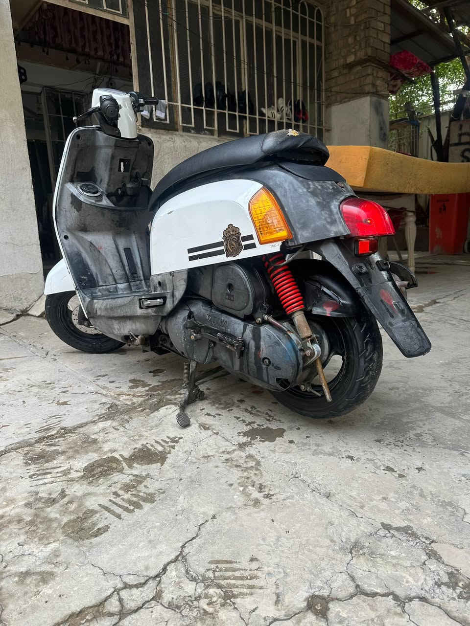 سلام علايكم ماكس بوليس كابريتر مكينه ما مطخوخه رمبه كفرات اصليه  دراجه خير من الله شلعه ومعدل ما نقصه شي كهربائيات شغاله سلف هندر ب700 مكاني بلديات شراي يتصل او يتفضل خاص ***********
