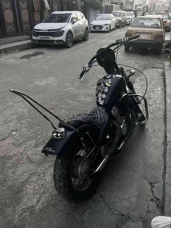 السلام عليكم
هارلي ستد للبيع 
الدراجه كلش حلوه ونضيفه ناقصها بس تنضيف كابريتر وهاهيه وكافل كير ومكينه الشراي يتواصل وياي عله رقمي هذا *********** السعر مليون و500وبي مجال حك الجيه الله شاهد الدراجه مصروف عليها
