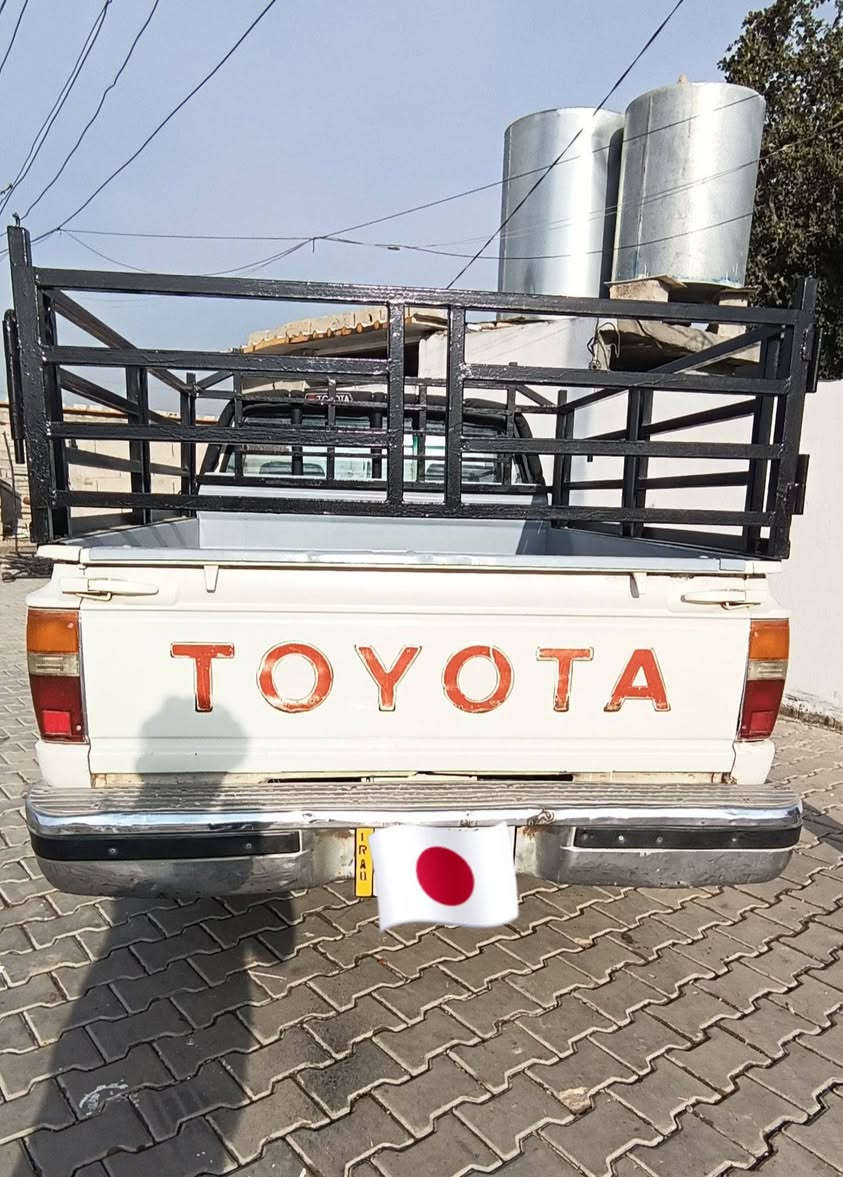 بيكم للبيع موديل 1988رقم صلاح الدين 
مشروع وطني 
رقم الهاتف ***********
السعر 63
العنوان كركوك 
على وضع الشركة
