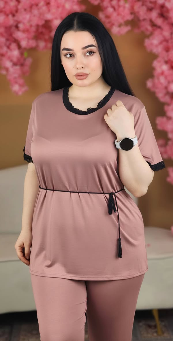 تراك نسائي 
خامه قطن ليگرا 
بدي طويل 
القياس استندر فري سايز 

ا


**إذا كنت صاحب هذا الإعلان وتريد حذفه لأي سبب، رجاءا أرسل رسالة إلى الدعم الفني**