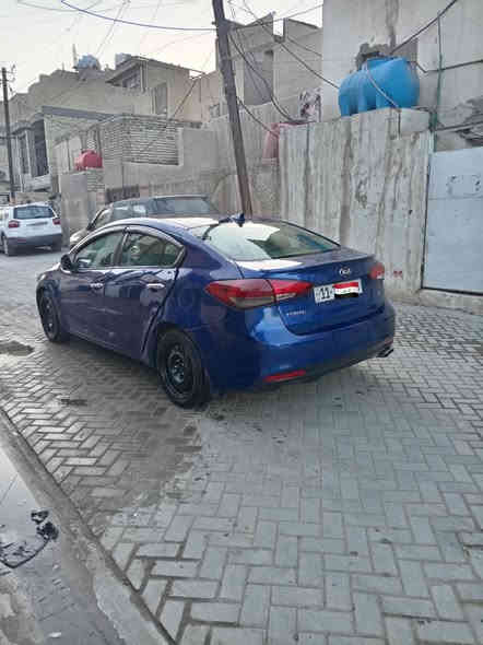 فورتي 17 سبورت S امريكي حادث شطح جاملغ خلفي وبيبان بدون ايرباك ليبل واحد عدة باب خلفي سيارة ماشية 96 سيارة نضيفة رقم بغداد بسمي سعر 120 مكاني بغداد ***********
