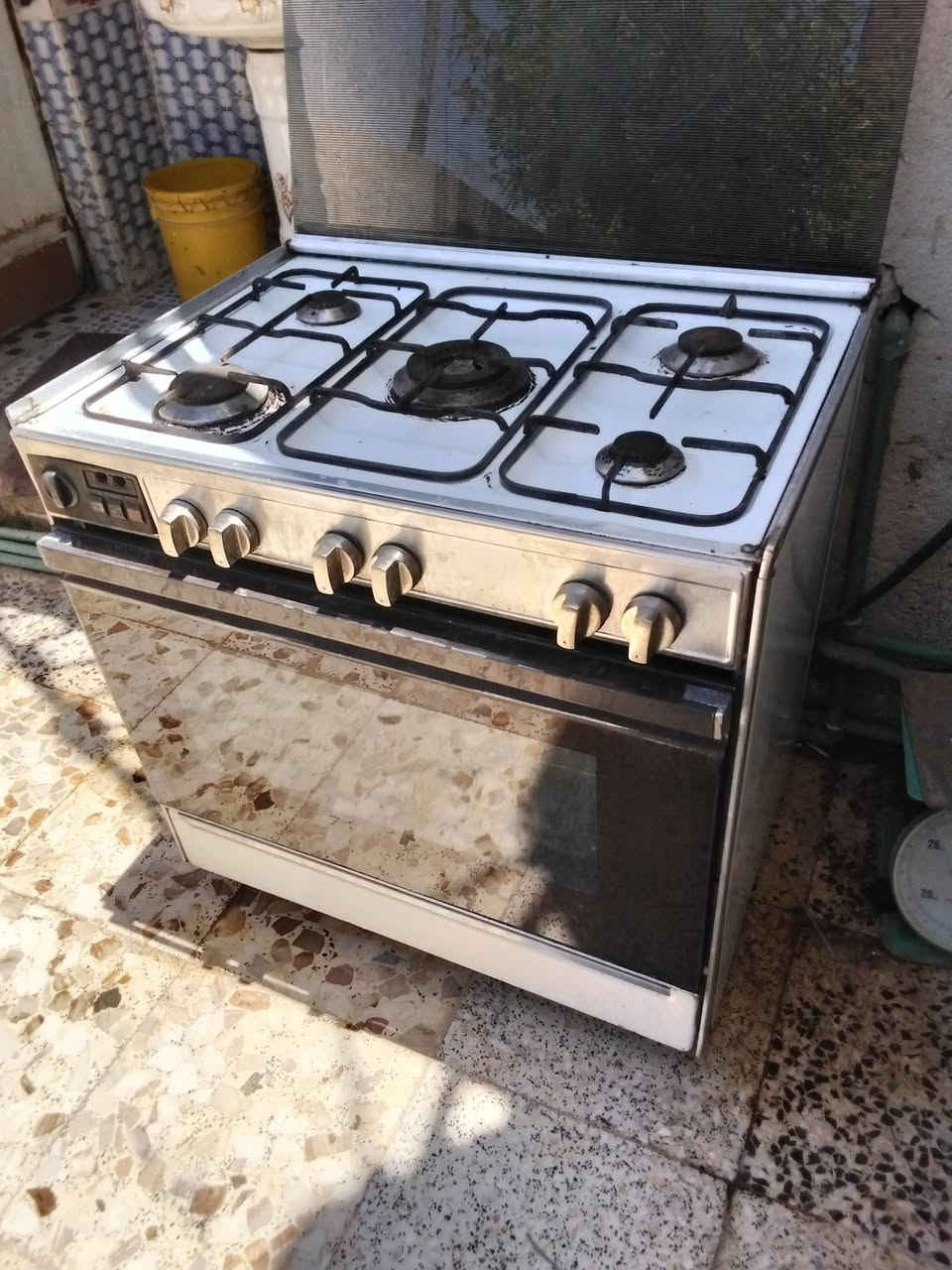 طباخ تكنو كاز شرط الشغل وشرط ناره خضره وبيه ضمان بسعر 90 الف وبيه مجال بسيط اليريده يراسلني اويتصل ويدلل مكاني الخضاره ***********
