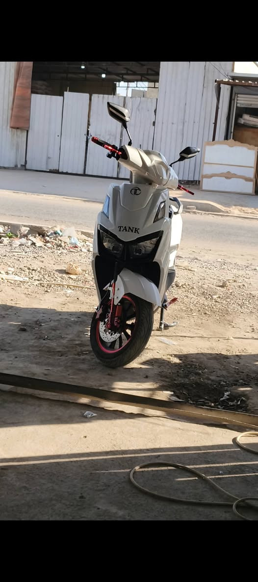 سلام عليكم دراجه سكنس شحن جديدة اريد مراوس بماكس أو سكنس العنوان بغداد الأمين الثانية للاستفسار ***********
