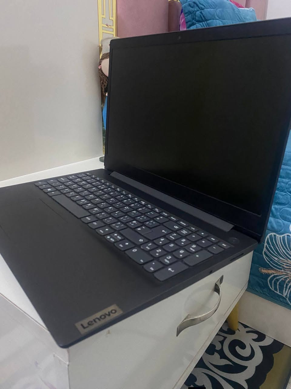 لابتوب LENOVO أصلي نظيف

مواصفات اللابتوب - Lenovo 82NB
الحالة: استعمال خفيف (فترة دراسية فقط)
المواصفات التقنية:
المعالج: Intel Core i3-10110U - الجيل العاشر
السرعة: 2.10 GHz (تصل حتى 2.59 GHz)
الرام: 4 GB DDR4
كرت الشاشة: Intel UHD Graphics مدمج - 128 MB
نظام التشغيل: Windows 11 Pro (64-bit) - النسخة الاحترافية
الموديل: Lenovo 82NB
تاريخ التثبيت: ديسمبر 2023

مناسب لـ:
الدراسة والأعمال المكتبية
تصفح الإنترنت
برامج Microsoft Office
مشاهدة الفيديوهات والمحاضرات

نظام Windows غير مفعّل حاليًا يحتاج تفعيله فقط بعد ما فرمتت معلوماتي منه، الجهاز بحالة جيدة واستعمال نظيف

ملحقات:
- شاحنته الأصلية
- حقيبة
- ماوس

ضمان اسبوع، على الراغبين بالشراء مراسلة الصفحة


**إذا كنت صاحب هذا الإعلان وتريد حذفه لأي سبب، رجاءا أرسل رسالة إلى الدعم الفني**