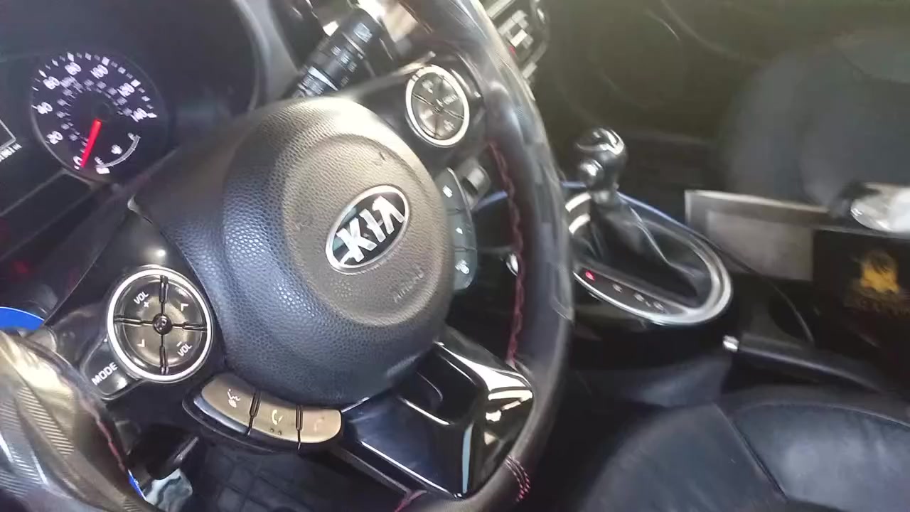 صول موديل 16امريكي حادثهه رصعات بارد وبيهه تصاليح صبغ السياره كير ومكينه جدد ممفتوح برغي بيه***********
