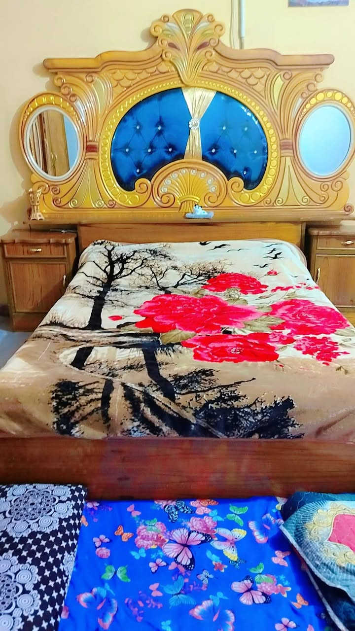 غرف اخشاب صاج سعر 650 مستعمل نضيف ***********
