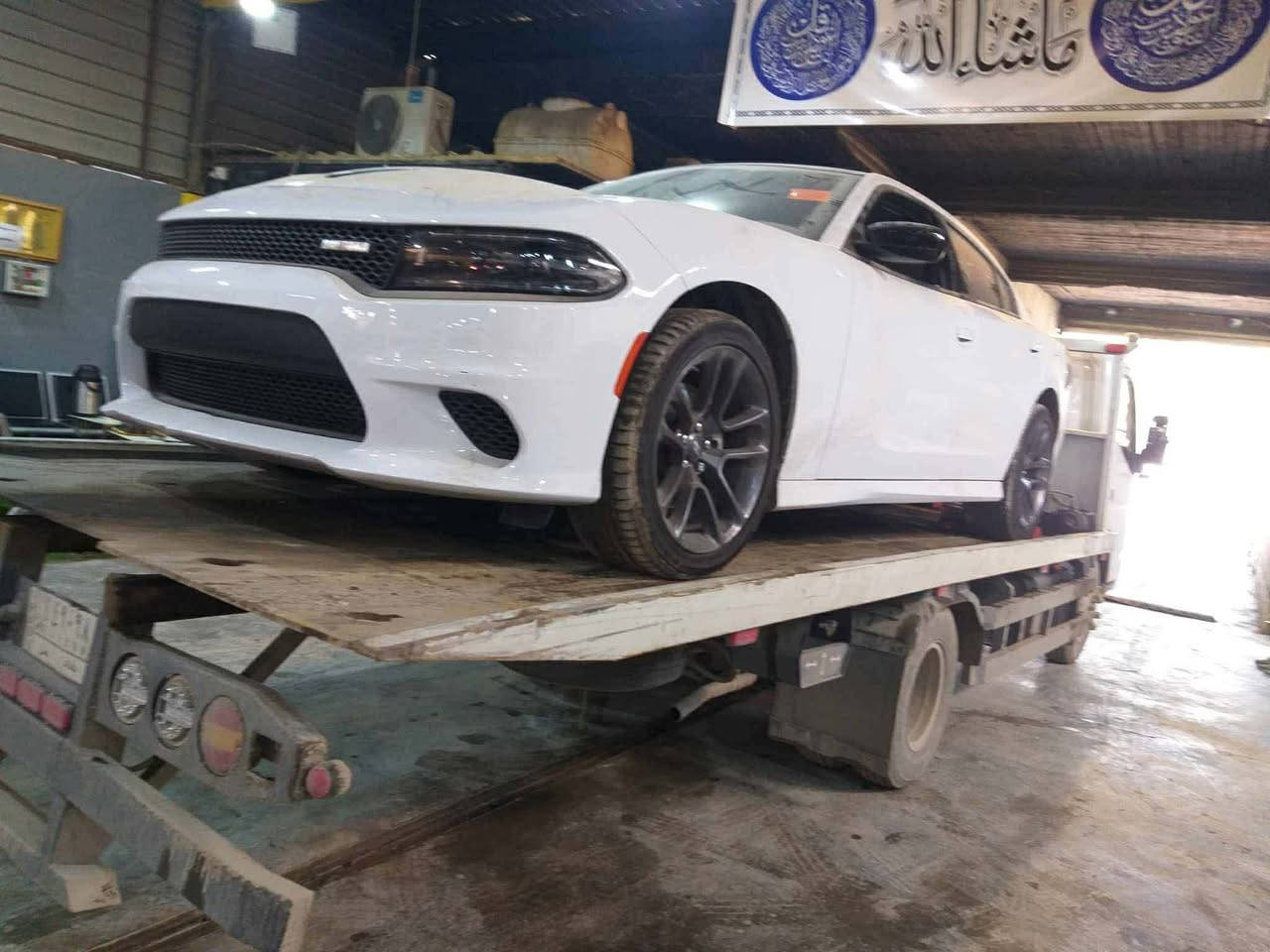 كرين سطحي 
🛻نقل كافة انواع السيارات 🚖
داخل المحافظة وجميع المحافظات 🌙
🕰️خدمة على مدار 24 ساعة 
  
      @***********@
