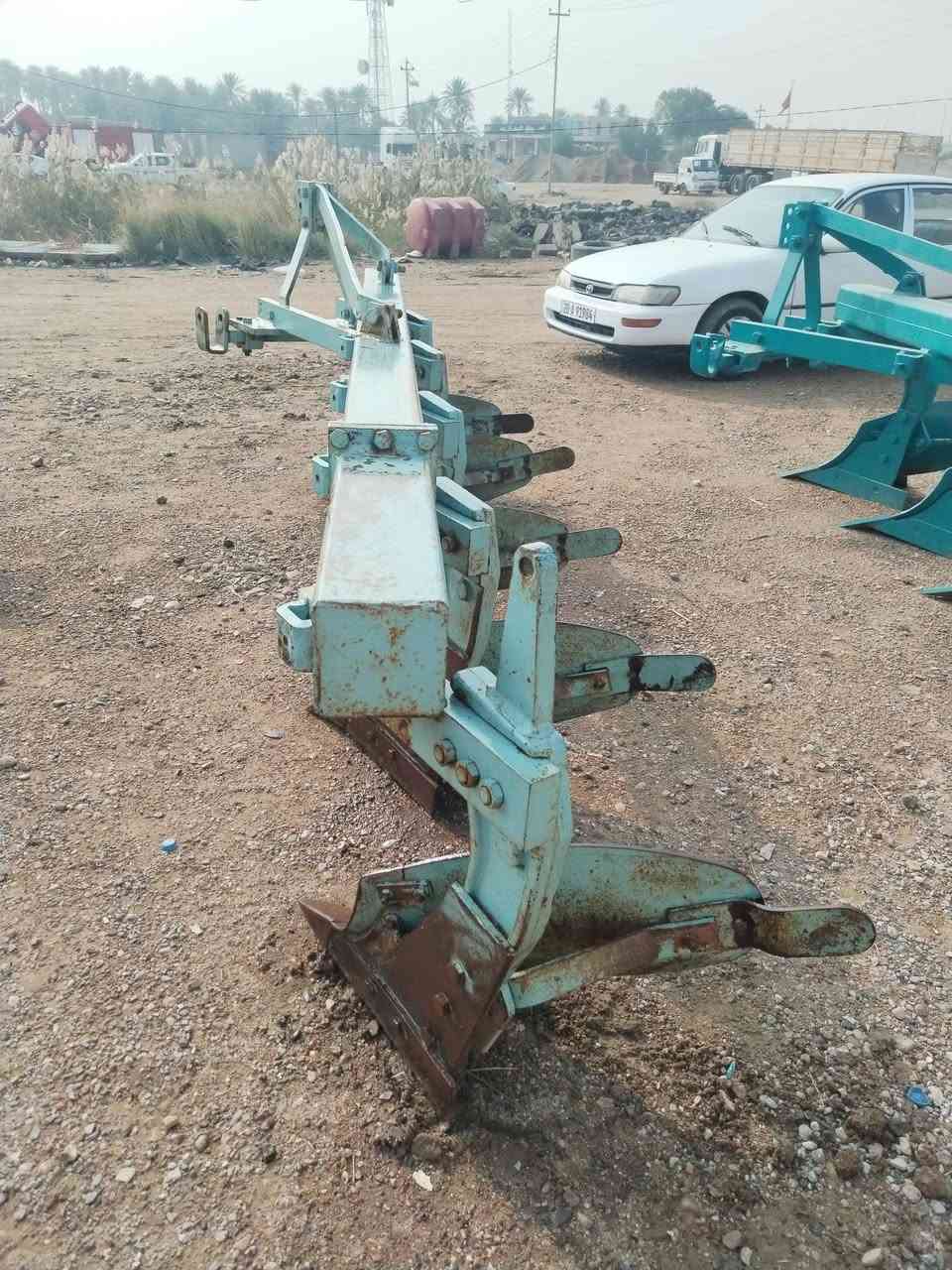 السلام عليكم 
للبيع فدان ناردي خماسي فدان جاهز للعمل العنوان واسط النعمانيه ***********
***********
