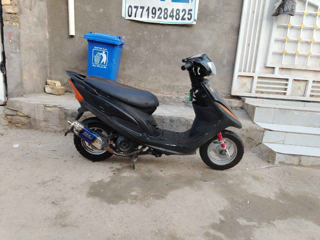 السلام عليكم دراجه للبيع ماكس عدله مفتوحه مره وحده دراجه كامله ونضيفه السعر 650 وبيه  مجال المكان حي المعلمين الجديد ***********
