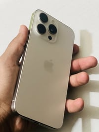 جهاز 15برو ماكس جديد ذاكره ٢٥٦ بطارية ٨٨ مكفول من شخط شرق اوسط ملحقات ...