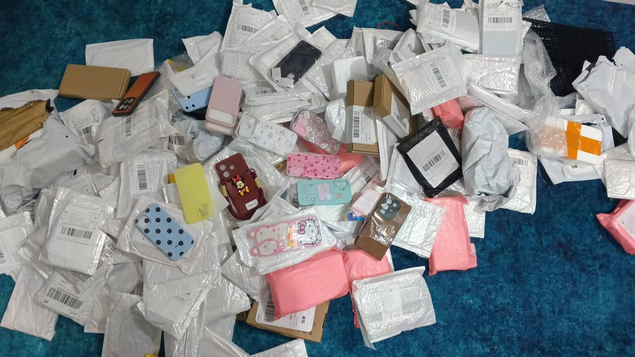 السلام عليكم عندي شلعه كفرات DHL عددهم 180كفر سعرهم 60


**إذا كنت صاحب هذا الإعلان وتريد حذفه لأي سبب، رجاءا أرسل رسالة إلى الدعم الفني**