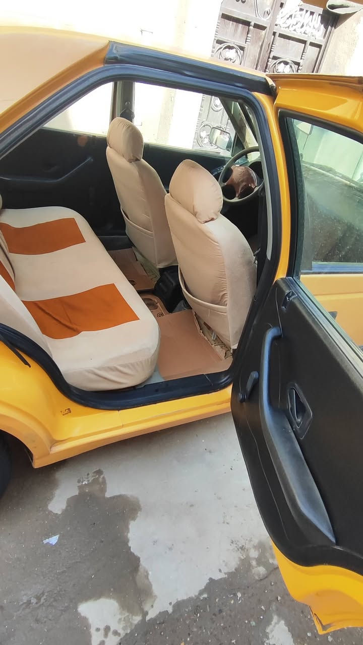 السلام عليكم سياره بيجو 405 2012سياره مكفوله من الحار كير محرك بجيس سياره خياس مابيهه عدا رباعه الخلفيه مسويهن سياره مامشتغله ابد سياره مالتنه مال بيت طلعهه خالي من المعرض واحنه اخذناهه سياره مصفره رقم سنويه جدد رقم الجديد سياره بيهه مكانات بارد مشط جديد حداديه 60ب الميه  السياره عارضهه 40 مكاني ميسان المركز حي العامل *********** ملاحظه السياره شرط المداور غير مداور مابيع البياعه شرايه ماتعجبك اعبر لاتكسر ب حلال ناس
