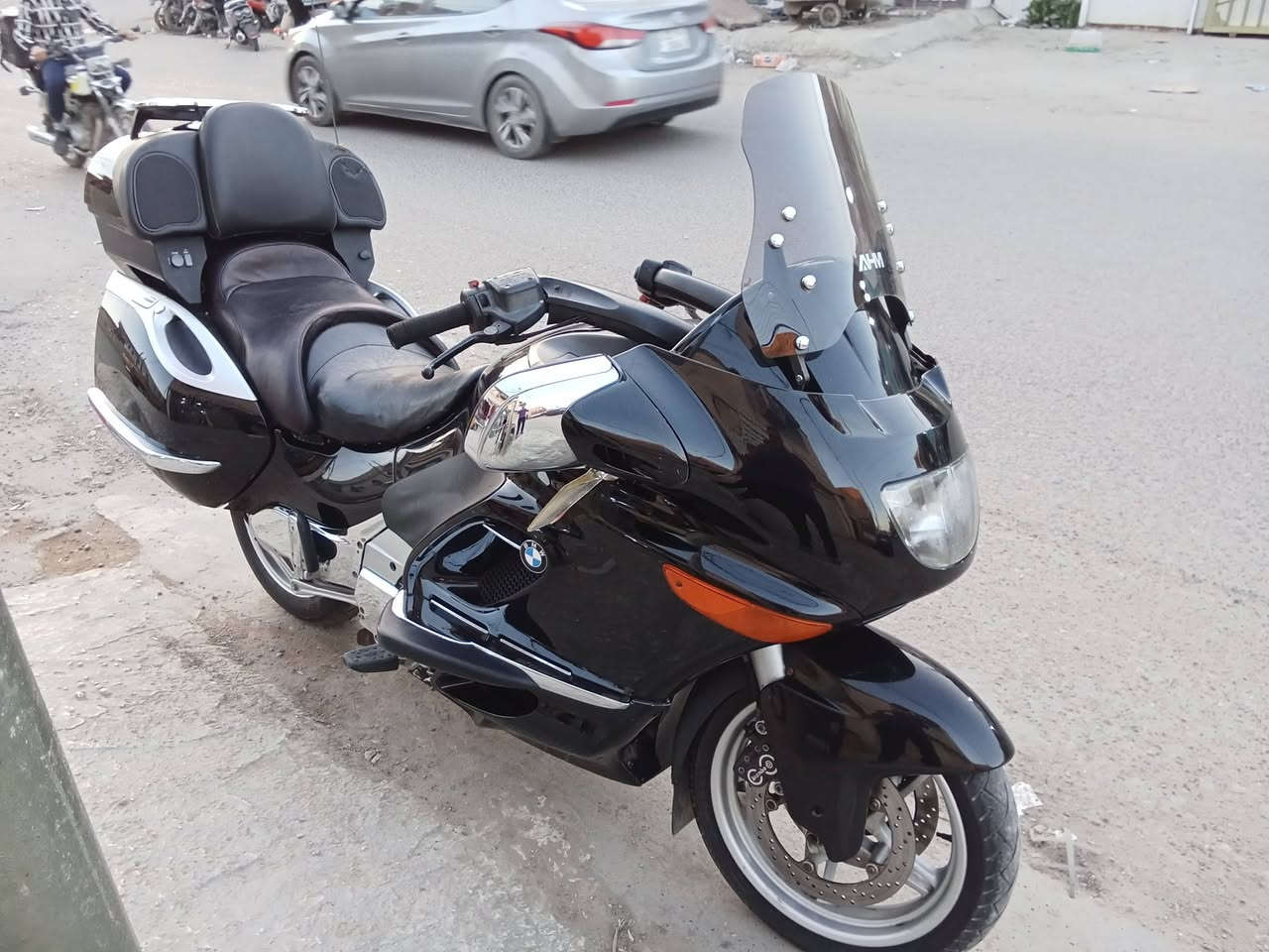 السلام عليكم دراجه بي ام للبيع ال تي محرك 1200 دراجه ماشيه بالعراق 1000 فقط وعندي صور خارج العراق داخل العراق السعر 21 ورقه وبيها مجال الدراجه ناقصه باسم مرايه جانبيه فقط مراوس او بيع مكاني بغداد مدينه الصدر دراجه ما بيها حادث واذا تريد تتاكد رقم الشاصي الدراجه يطلع لك تفاصيل الدراجه اتصل ***********
