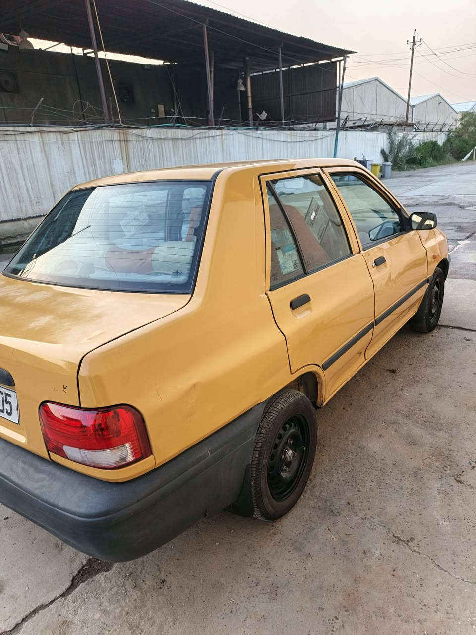 السلام عليكم سايبه ٢٠١٥بيه بدايه تبخير والباقي كله شغال السعر ٢٩بغداد الزعفرانيه باسمي مصفره هيىه الاتصال ***********
