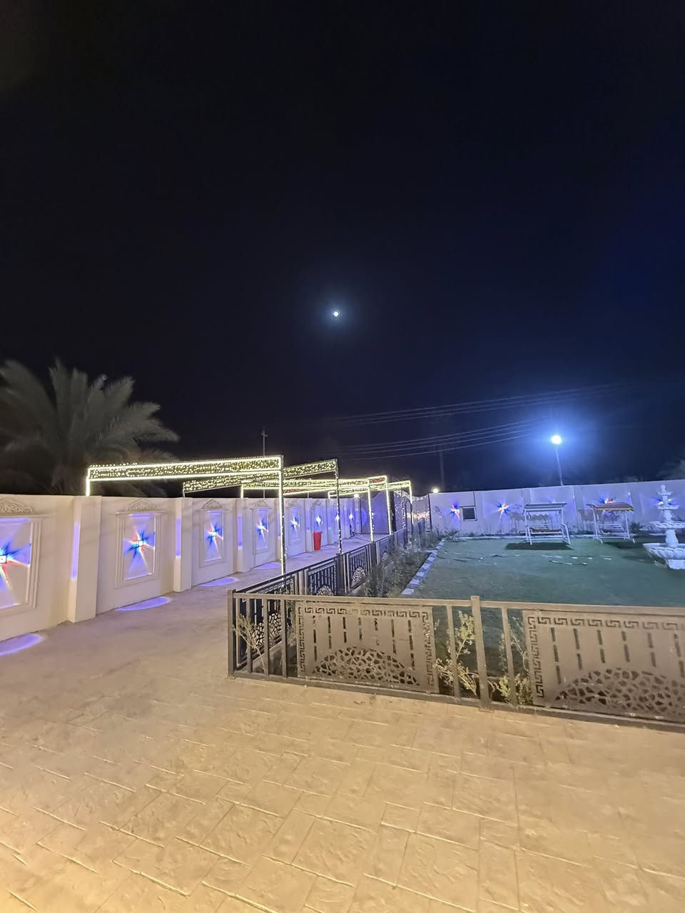 ‎🌳 مزرعة الماسة 💎 بغداد البوعيثه 🌴
‎للإيجار اليومي او الشفتات #مبيت 
‎*🏕تفاصيل 
🟢استقبال صالة🟢غرف نوم2 
‎🟢صحيات حديقه للاستراحه كبيره                                             جلسات خارجية 🟢
 والعاب
‎🟢مكان مجهز للشوي 
‎🟢كراج كبير للسيارات 
‎🟢مسبح 

‎[وقت الشفت الصباحي من 9صباحاً إلى6 مساءً ] 
‎{وقت الشفت المسائي من 8 مساء الى ال8 صباحاً}
‎ملاحظة: حجز الشباب و عوائل  
‎ 🔴للحجز والاستفسار يرجى الاتصال ع 
‎الرقم التالي او عبر الواتساب ☎️ ***********
