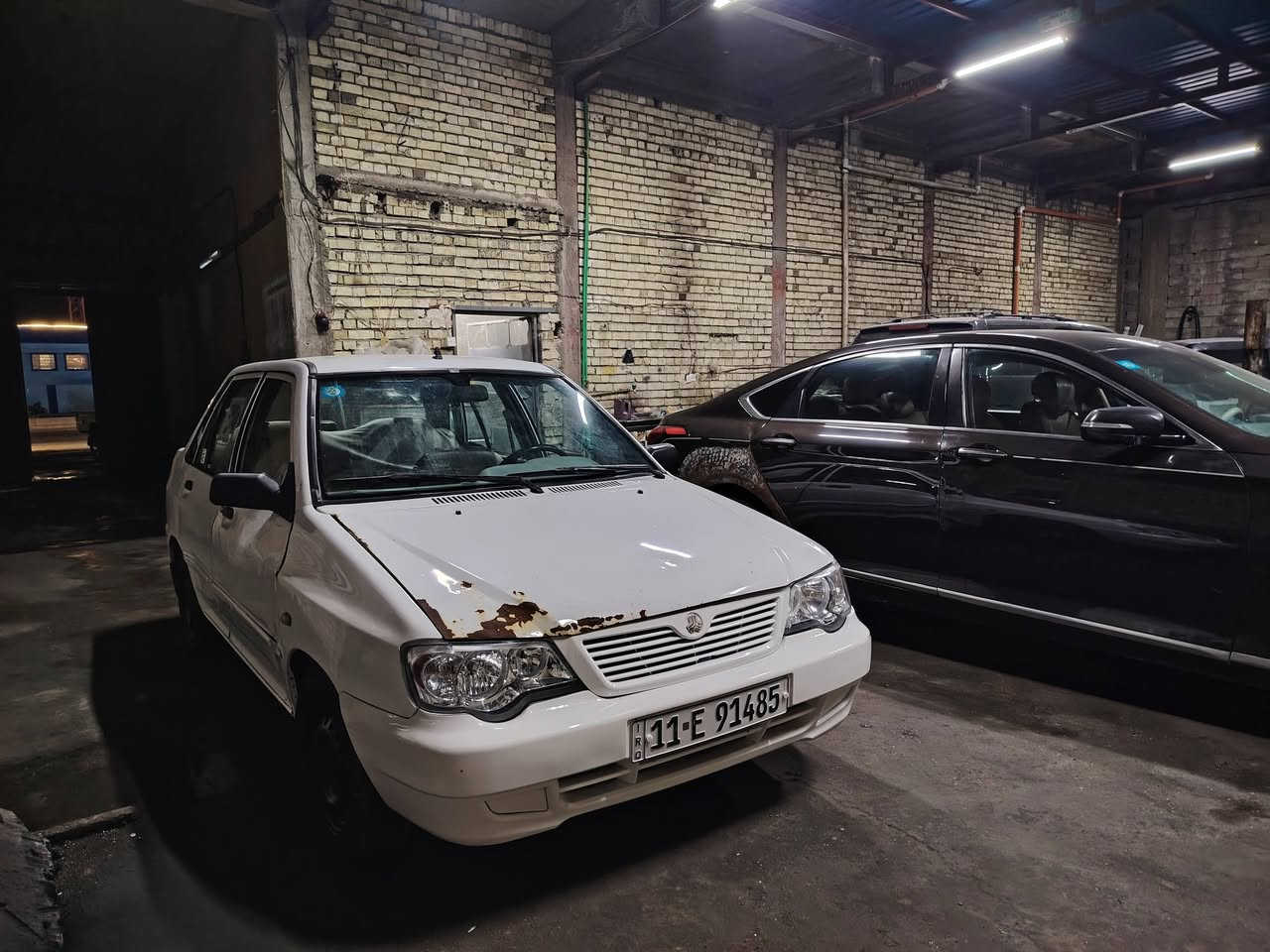 السلام عليكم اخوان للبيع سايبا موديل 2013 رقم بغداد دولي باسمي تحويل مباشر هزه بيها صبغ 3قطع السعر 33ورقه وبيها مجال  للاتصال ***********مكانها بغداد
