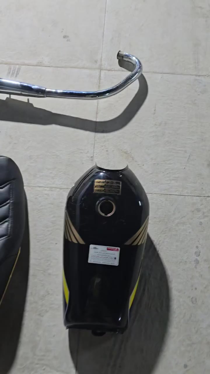 سلام عليكم غراض للبيع تانكيات وكشن تفصال وصالنصات تهريب اس 1000 الغراض كلمن وسعره ***********
