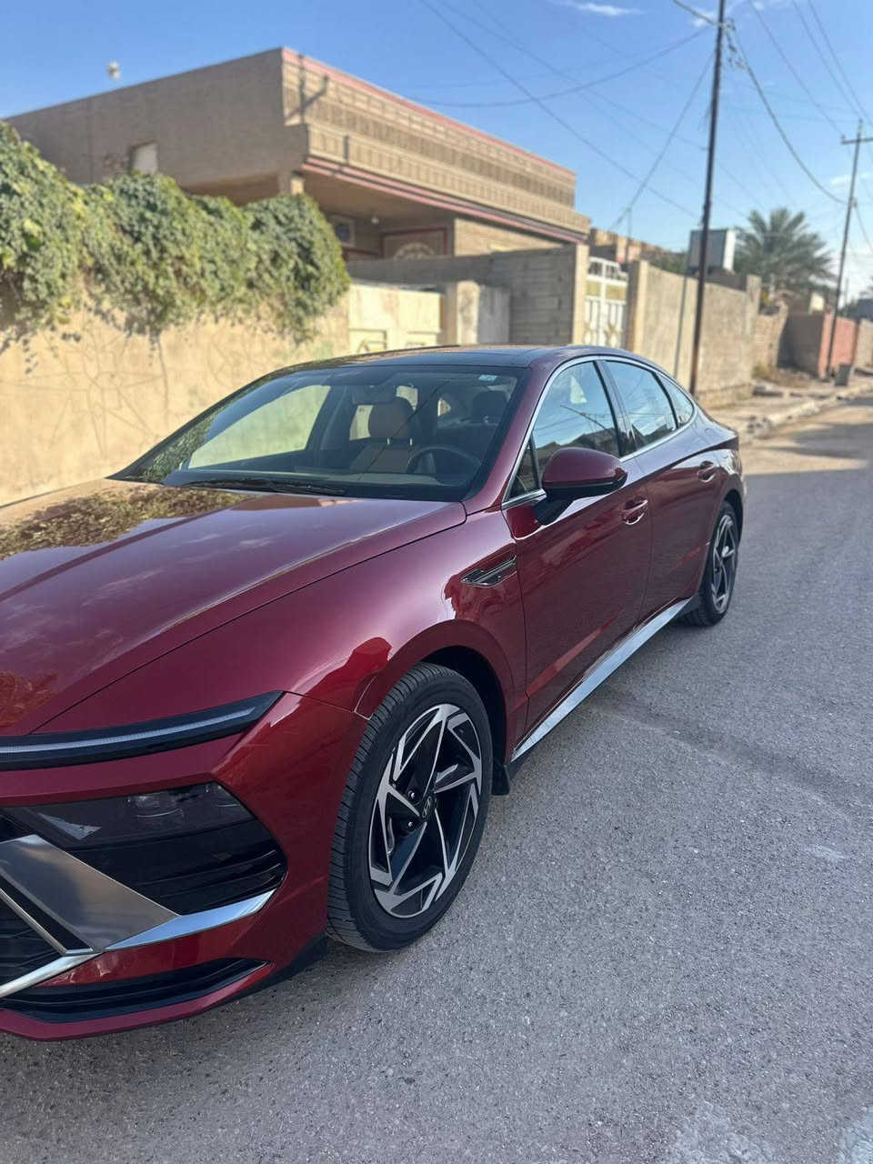 هونداي سوناتا 2025 
HYUNDAI Sonata 2025 

◀️ مرقم بغداد / حره باسمي التحويل ثاني يوم

🚘 خليجي 

🚘 ماشية 34 الالف كيلو 

🚘 موديل 2025

⚙️ حجم المحرك 4cylinder 2.5L

⚙️ مرتبط بناقل حركة أوتوماتيك 

⚙️ يبلغ عزم الدوران 245 نيوتن/ متر 

🐎 بقوة 191 حصان 🐎🐎

🔑 مفتاح التشغيل بصمة 

🔑 تشغيل عن بعد 

🪟 بانوراما  

🚗 دفع ثنائي FWD 

‼️ اريل نفكيتر 

📍حساسات أمامية 

📍حساسات خلفية 

💡لايت زينون + LED متصل 

🔦️ بك لايت LED متصل 

🚘 قبضات أبواب من الألمنيوم

🚘 دخول بصمة ذكي 

🛞 حجم الاطار 235/45R18

🛞 ويل كب 18

🛞 4 دسك

🛞 حساسات ضغط الاطارات 

✨️ اشارة في المرايا الجانبية 

✨️ المرايا قابلة للطي كهرباء 

🎈عدد AIR BAG 2

🚗 هاند بريك كهرباء 

🚗 ا ABS 

🖥 دشبول شاشة ديجيتال متصل 

🖥 شاشة Apple Car play 

📷 كاميرا دوارة 

💡الانارة الداخلية LED 

⭕️ مقود جلد حياكة 

⭕️ شفتات مقود 

🛣 مثبت السرعة Cruise 

🎶 المودات والاوامر الصوتية 

🎶ا Bluetooth    

🔋شاحن هاتف Wireless 

⚡️مخرج منفذ الطاقة 

🔍فحص نظام السيارة 

💺تتسع المقصورة ل 5 ركاب

💺المقاعد جلد قرميدي 

💺حركة المقاعد الأمامية كهرباء 

👶 مثبت مقعد الطفل ISOFIX 

‼️ المرآة الوسطية أوتو دم 

❄️ تبريد شاشة مناخين منفصلين 

❄️ قطعتين تبريد 

🚘 أوضاع القيادة Drive Mode 

🚘 أوتو هولد Auto Hold  

⛷️ نظام مانع الانزلاق  

🚘 تطعيم الدواخل ألمنيوم 

🚘🚘 ضمان لمدة ثلاث سنوات أو 60,000 km 🚘🚘

السيارة مكفولة كفالة عامة 

اي ستفسار اتصل ***********

مكان السيارة الأنبار فلوجه

السعر 255 و بيها مجال بسيط
